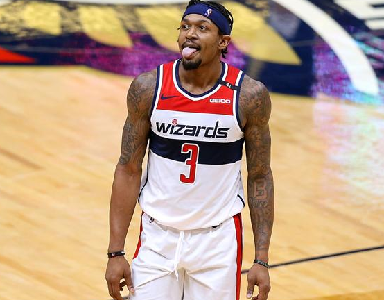 他在多个国 他在多个国