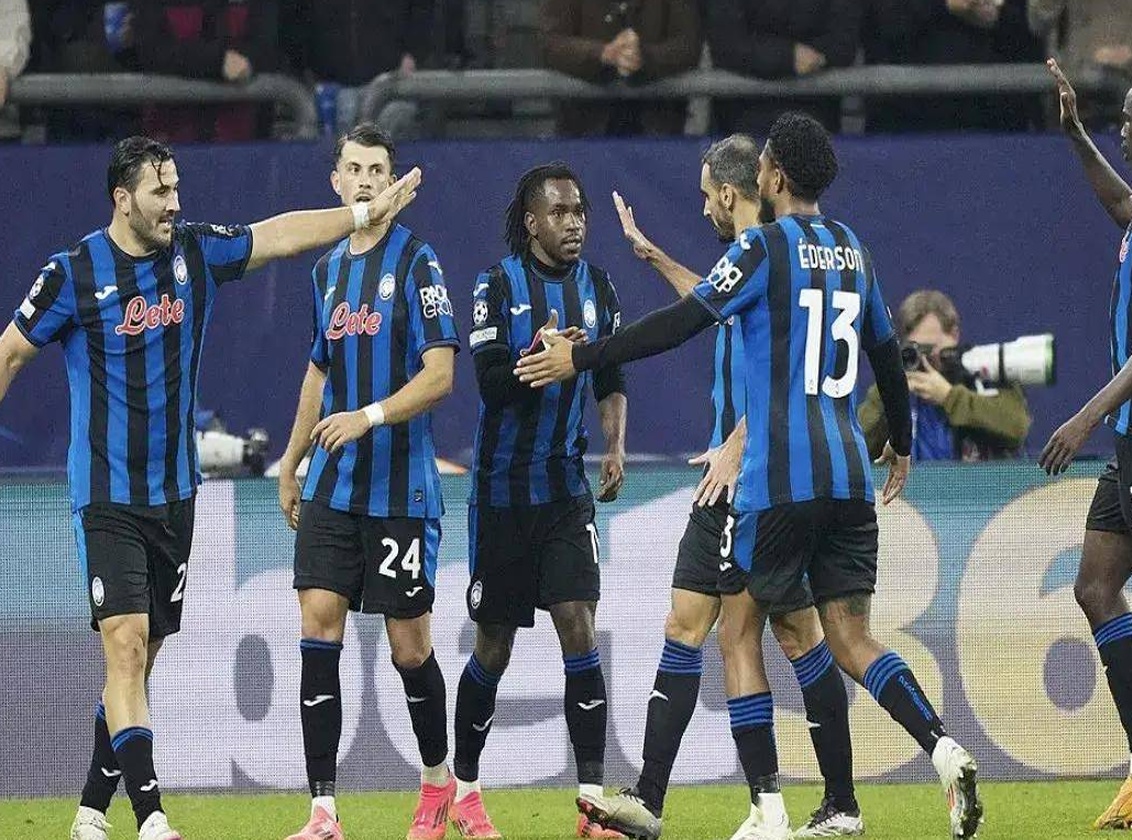 右路持球 右路持球